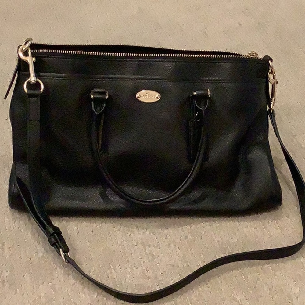 Black Leather Coach shoulder/satchel